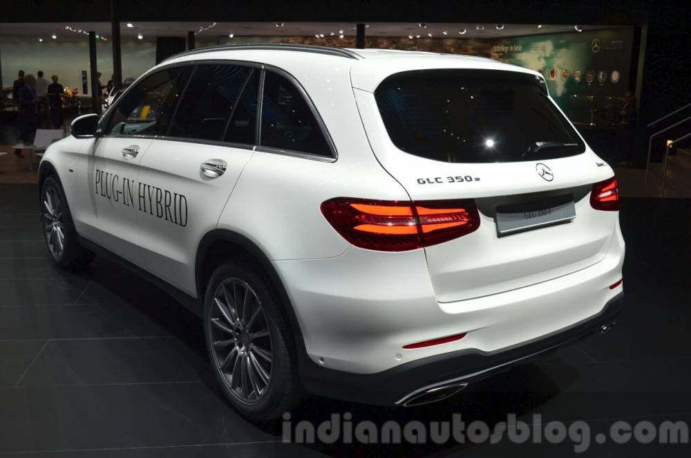 Mercedes-GLC-350e-4MATIC-rear-three-quarter-at-IAA-2015.jpg